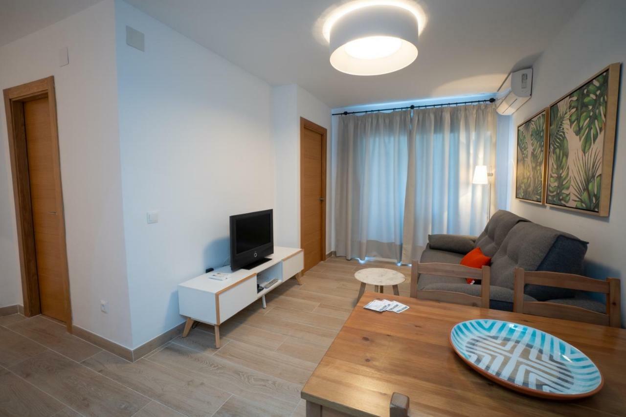 Palmeras 80 Menyber 네르하 외부 사진